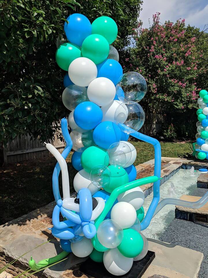 Balloon Yard Decor